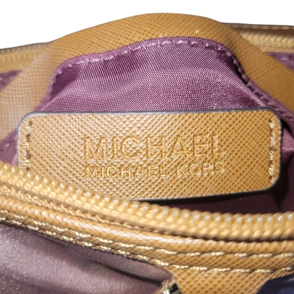 Michael Kors Kempton Nylon Tan Gold Tone Hardware Lightweight Crossbody Bag - Picture 10 of 10